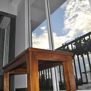 The Canoe Bed & Breakfast Negombo